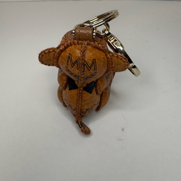 MCM Bear Keychain - Picture 2 of 4